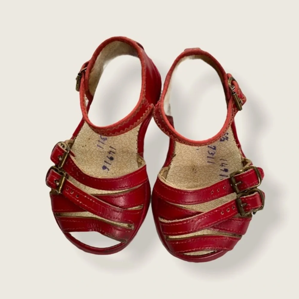 💜💜 Vintage Leather Girls Little Red Shoes Size 5.5
